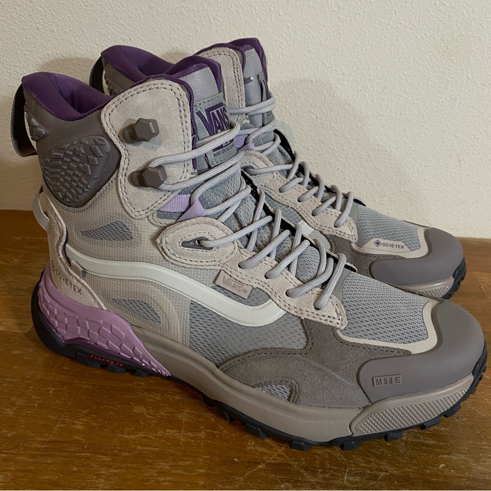 Women’s Size 10.5 - Vans Crestline Gore-Tex Boot Gray Suede Purple
